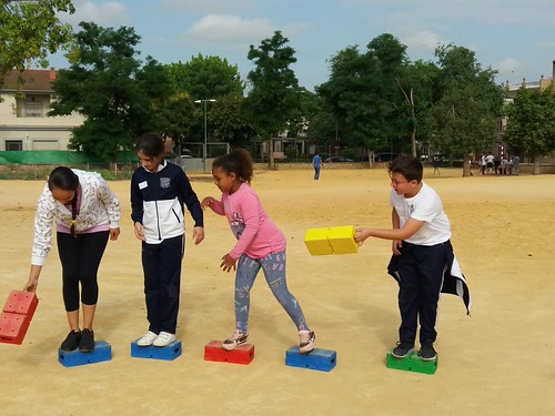 Juegos cooperativos Colegio Orippo y María Zambrano Proyecto Erasmus Local