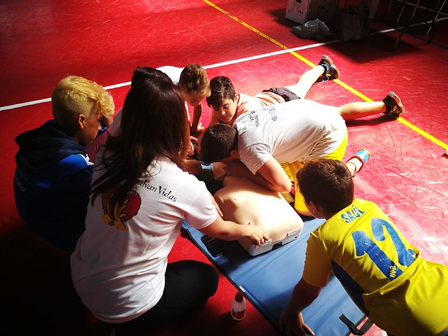 Taller de Reanimación Cardio-Pulmonar en el Club Entretorres