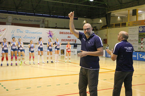 José Manuel González 'Magú' entrenador del Cajasol Voley