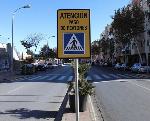 Señales verticales de pasos de peatones