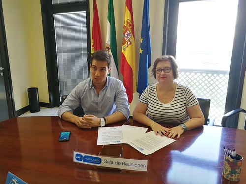 Mª Carmen Espada y Luis A. Paniagua PP